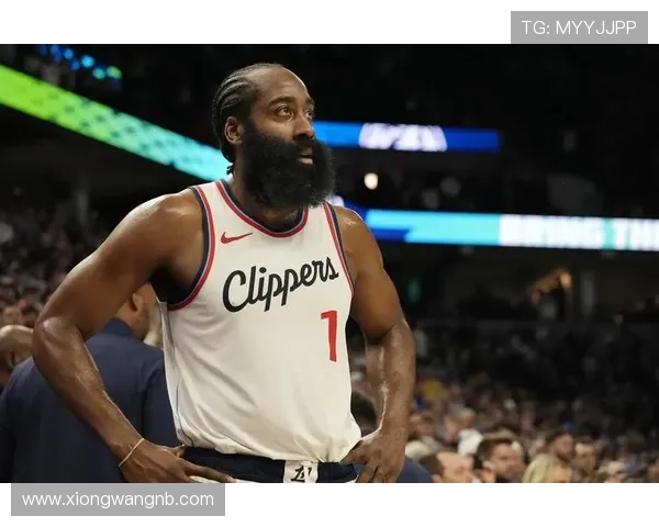 哈登状态起伏不定昨日三分十中今日八投全失全场仅得19分6助攻